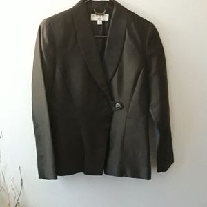 Sharagano Skirt Suit